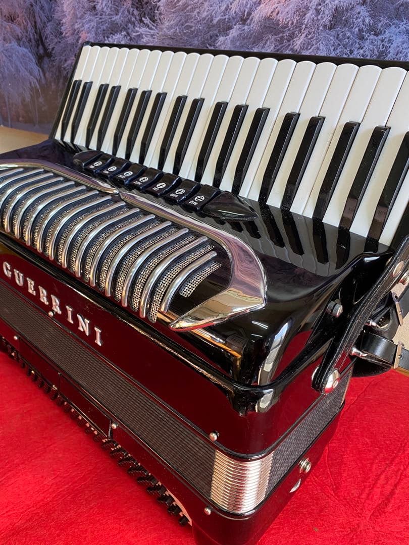 GUERRINI 使用頻度少く9.5kgは何方にもマッチングサイズ赤蛇腹整備済み