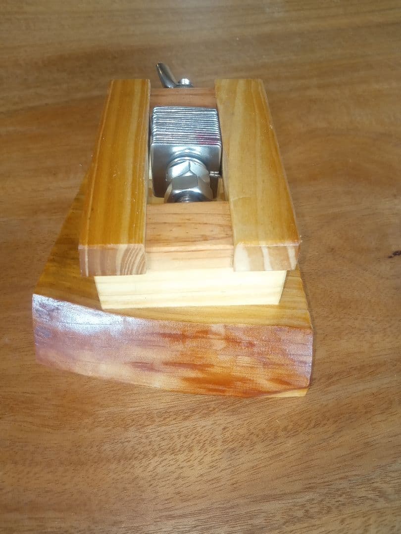 ラウハラ専用アイテム\"キューブ君ミニカッター”