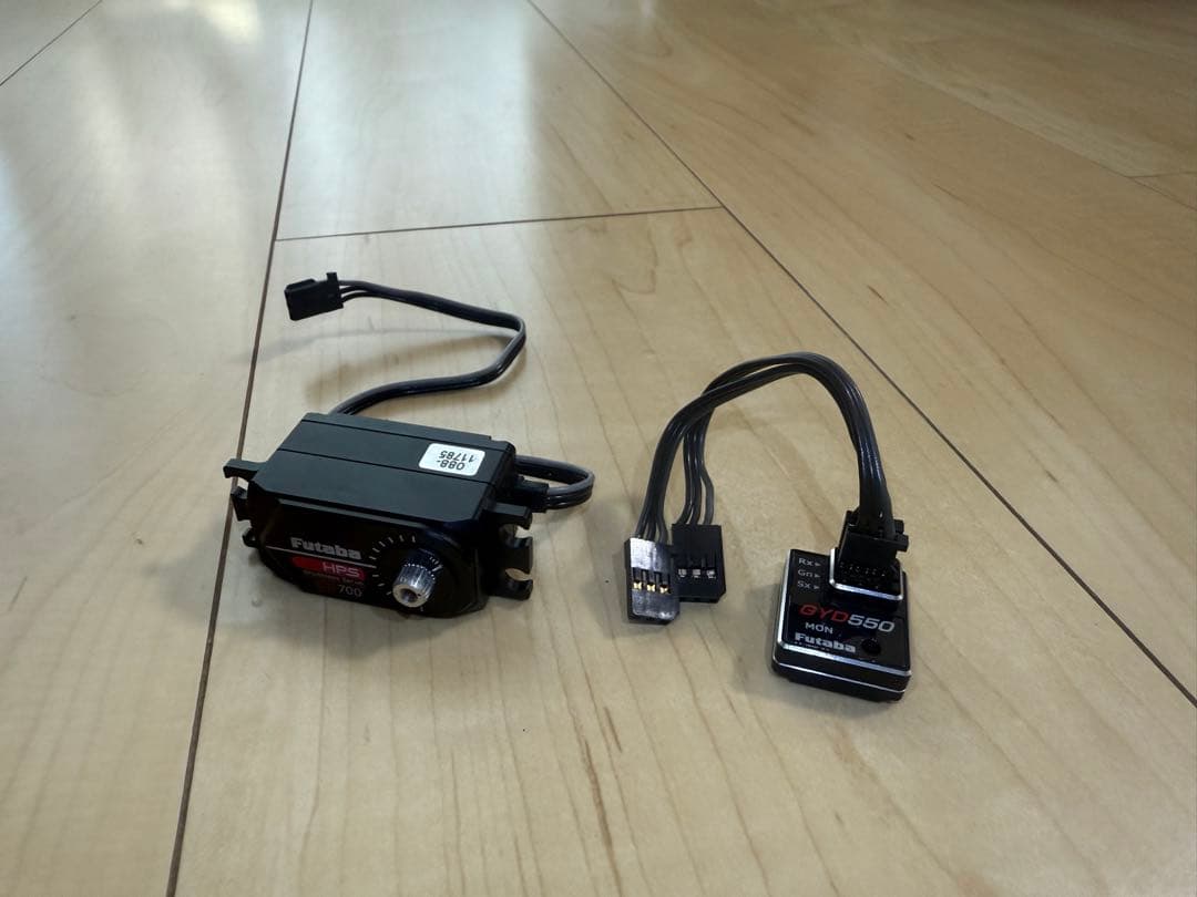 フタバ　gyd550 cd700 ジャイロ　サーボ　美品