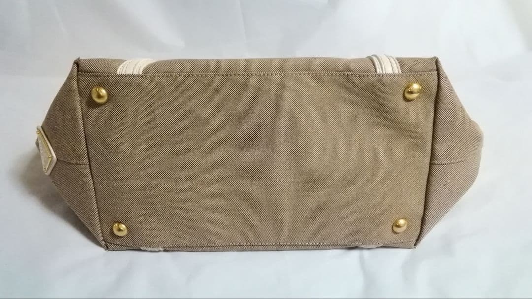 今だけ値下げ　PRADA　プラダ　ハンドバッグ　ショルダーストラップ無し