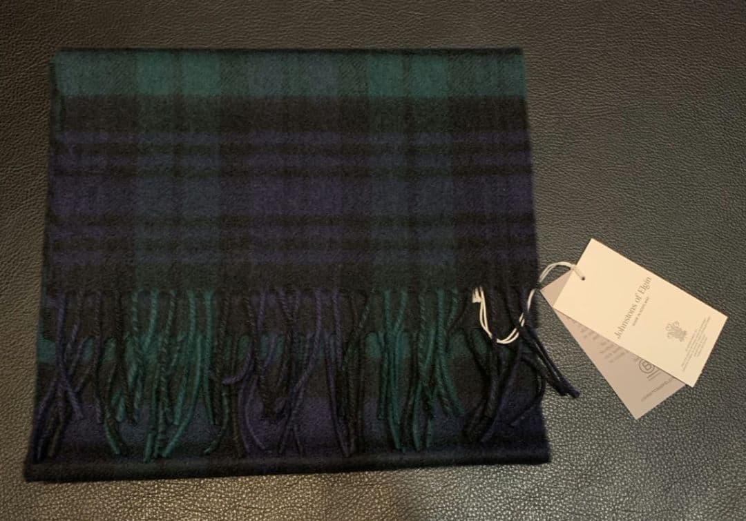 Johnstons of Elgin チェック柄マフラー