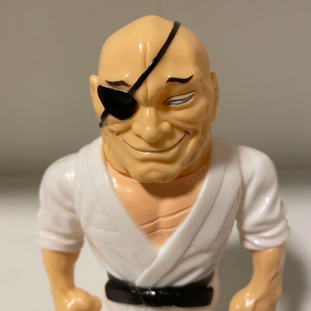 刃牙　愚地独歩　ソフビ　レッドシャーク 美品