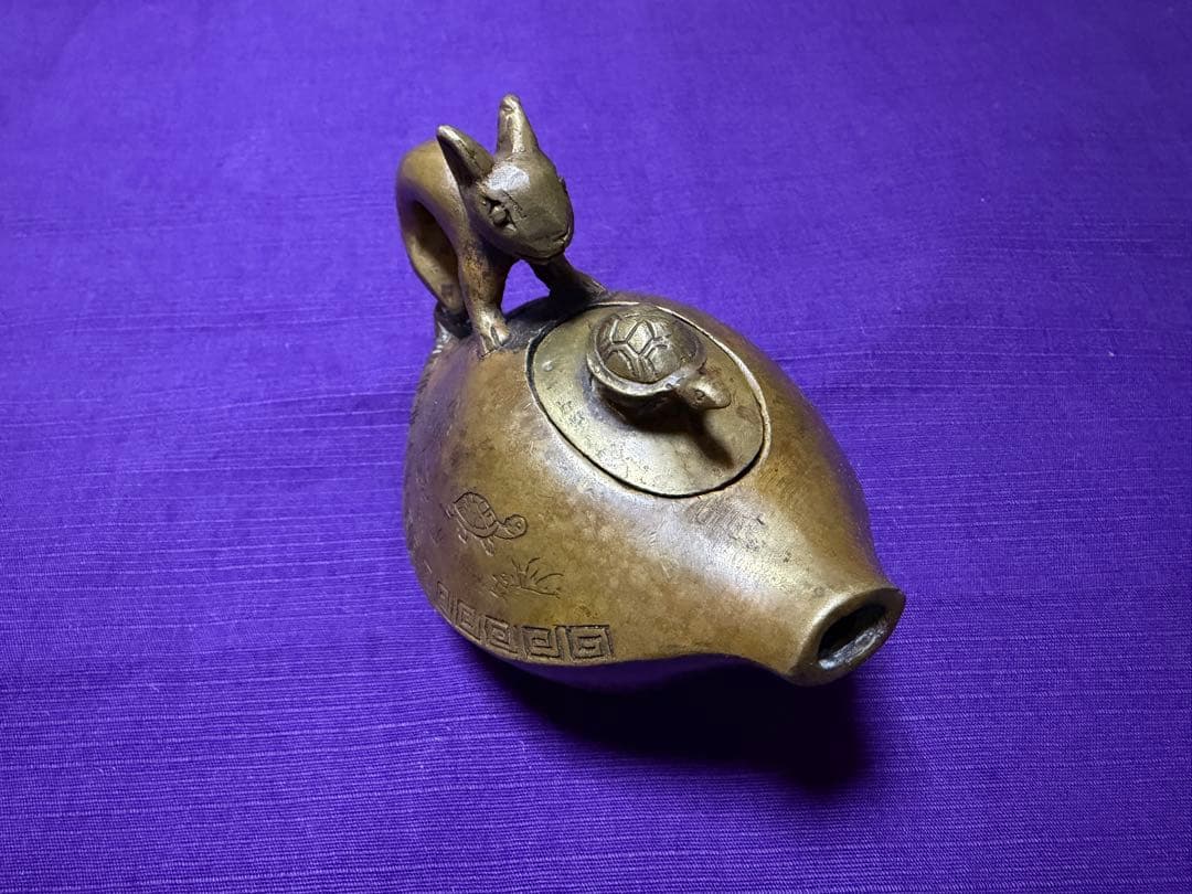 良品　中国古玩　水滴　水差し　亀兎図　黄銅製　時代物　出来抜群　書道具硯筆矢立