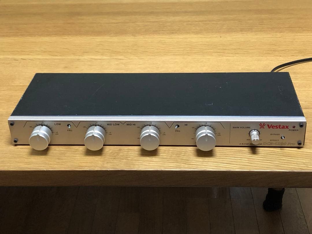 Vestax DCR-1200 Pro 4BANDアイソレーター