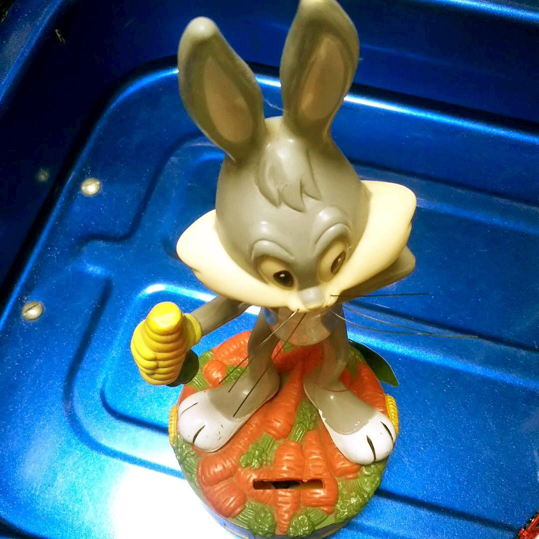 バックスバニー バンク