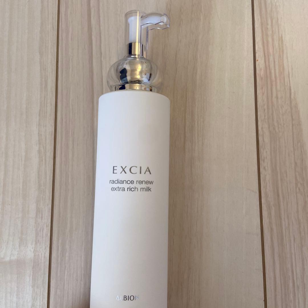 EXCIA エクシアラディアンスリニューエクストラリッチミルク200ml
