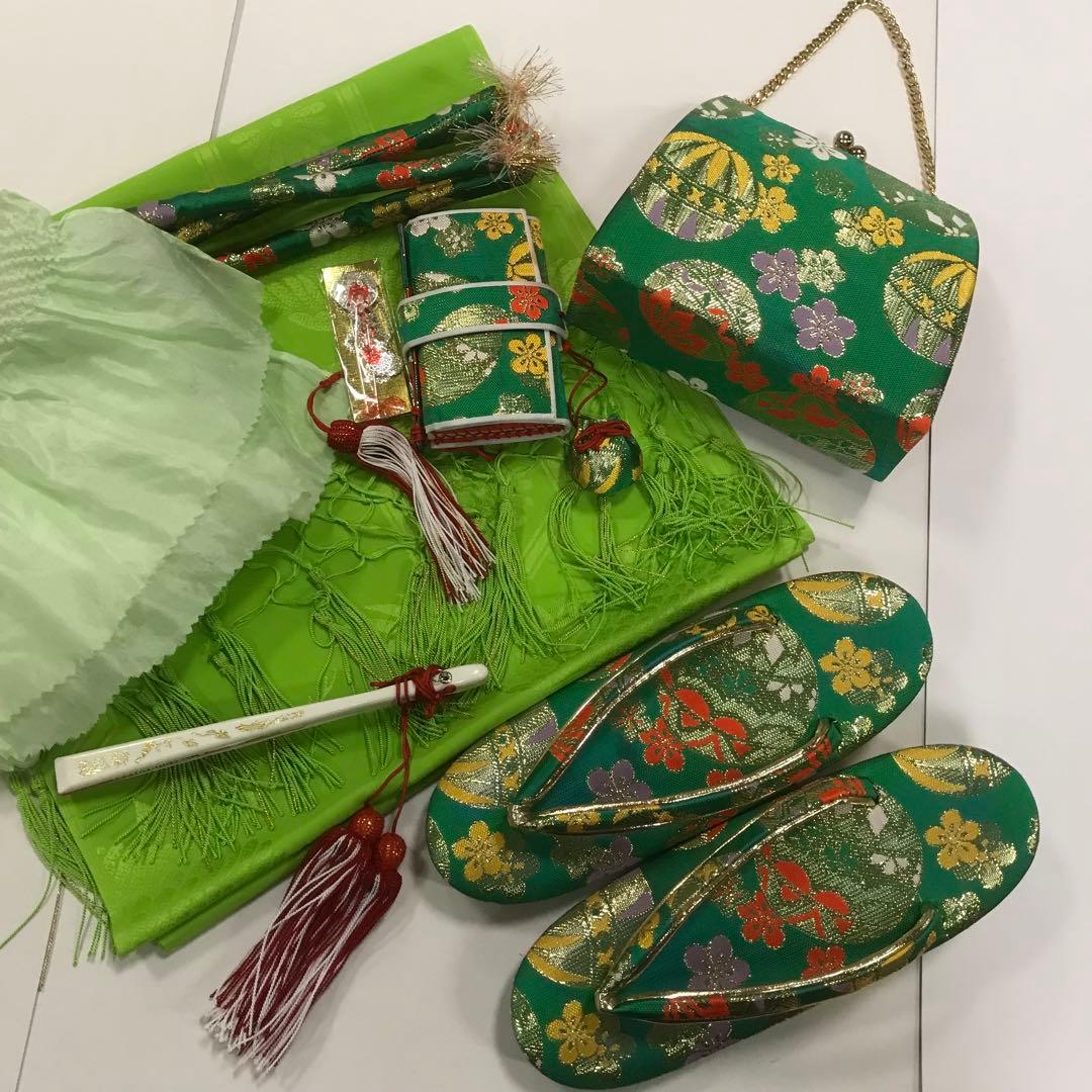 七五三　7歳女の子　着物セット　赤絞り　鼓　鴛鴦　熨斗目　鈴