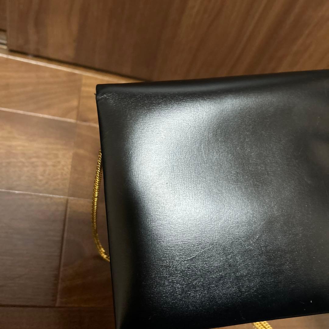 LAUNER LONDON 黒レザーチェーンバッグ