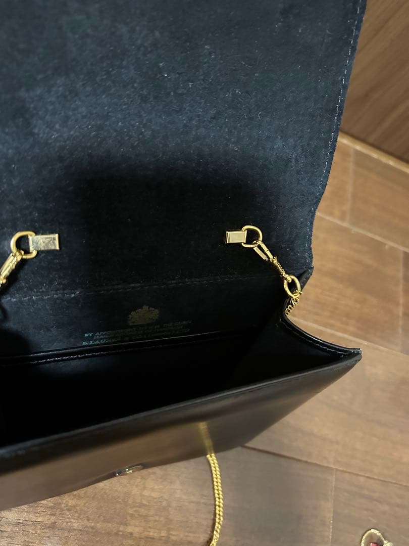 LAUNER LONDON 黒レザーチェーンバッグ