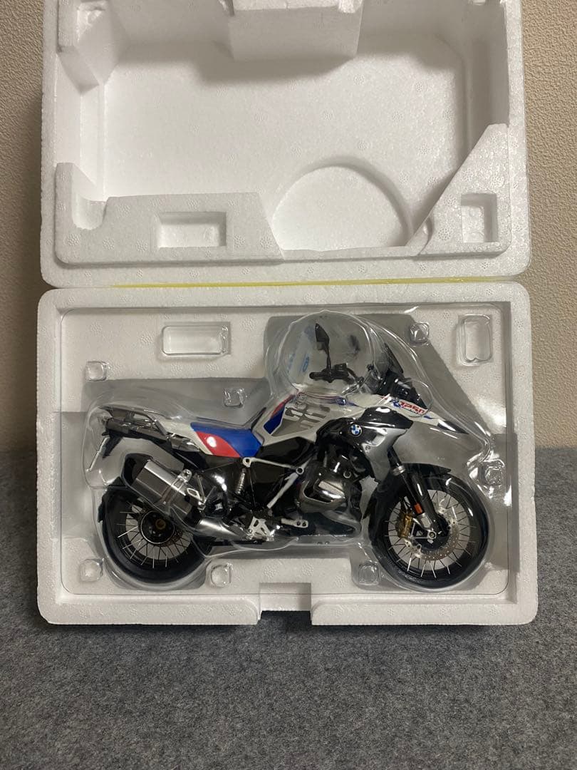 BMW R1250GS 1/12スケールモデル