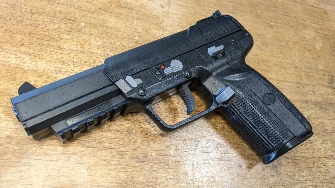 マルシン　FN 5-7 CO2 ガスブローバック 動作OK