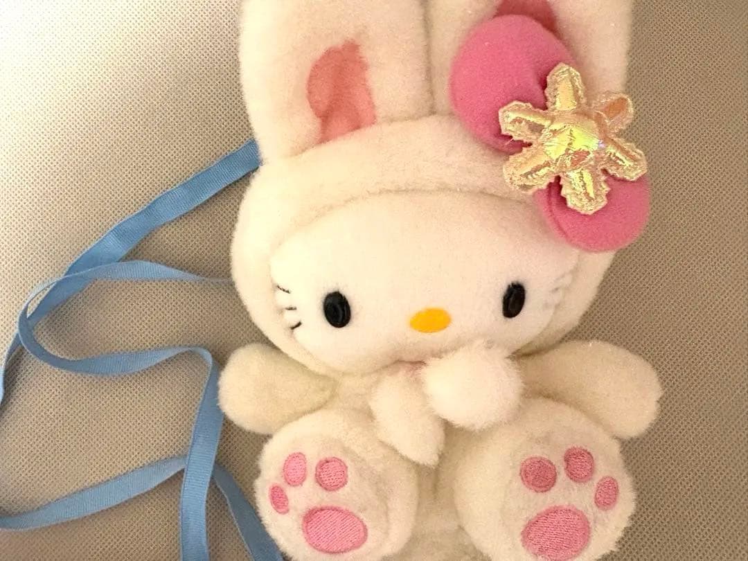 【激レア】ハローキティ雪うさぎ 北海道限定携帯ケースネックストラップ付き2001