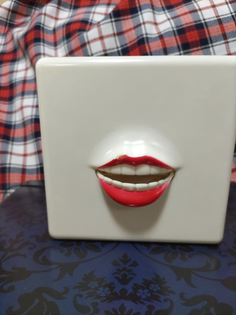 再値下げBlabbermouth(おしゃべりな)ラジオ 古く珍しい40年前の製品