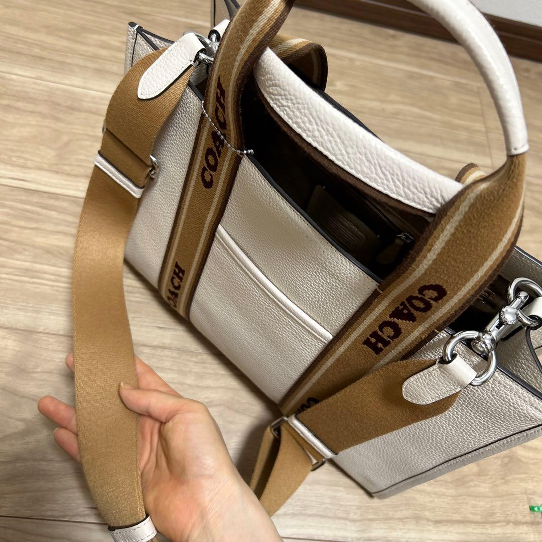 コーチ　ショルダーバッグ　ハンドバッグ　A4収納可