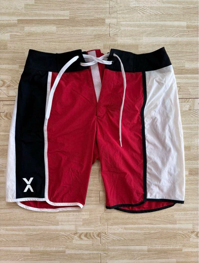 VEATM フィジーク用サーフパンツSサイズ 赤黒白