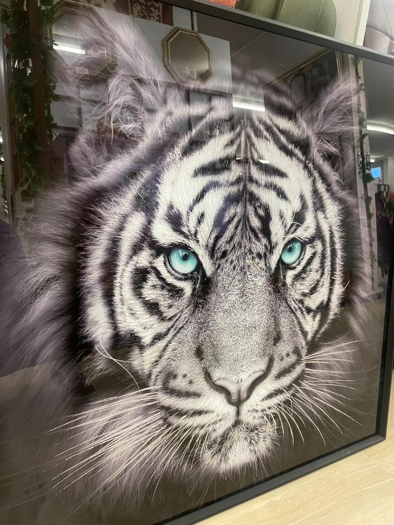 ガラスアートパネル　ホワイトタイガー　虎　トラ　寅　絵画　額縁　アートフレーム