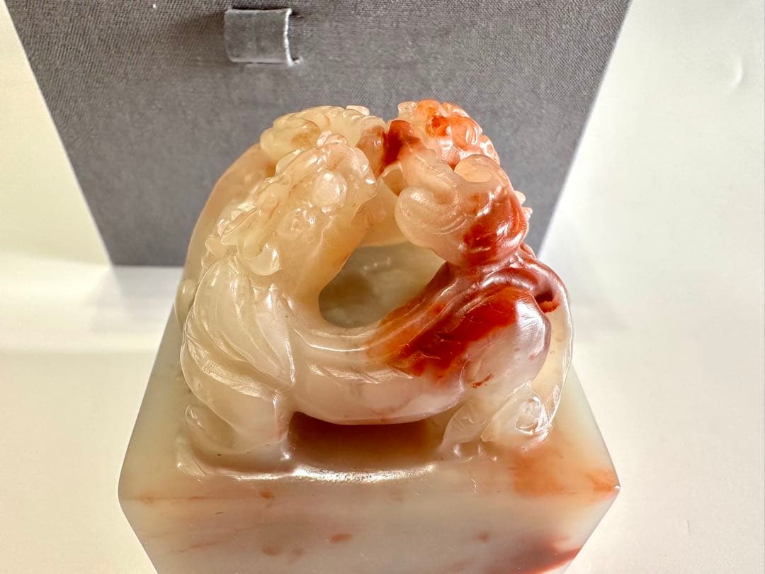 【螭虎献芝】 古獣　美品　ラオス 老挝 水凍　印材 落款 遊印 雅号　大材