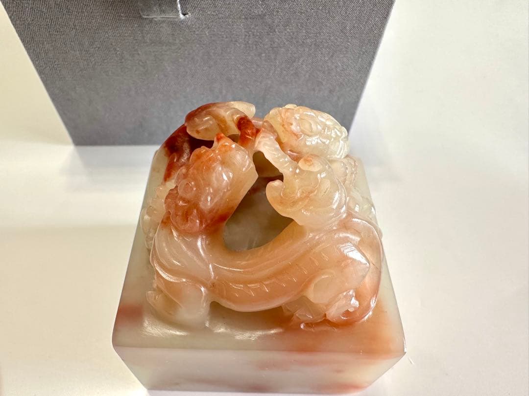 【螭虎献芝】 古獣　美品　ラオス 老挝 水凍　印材 落款 遊印 雅号　大材