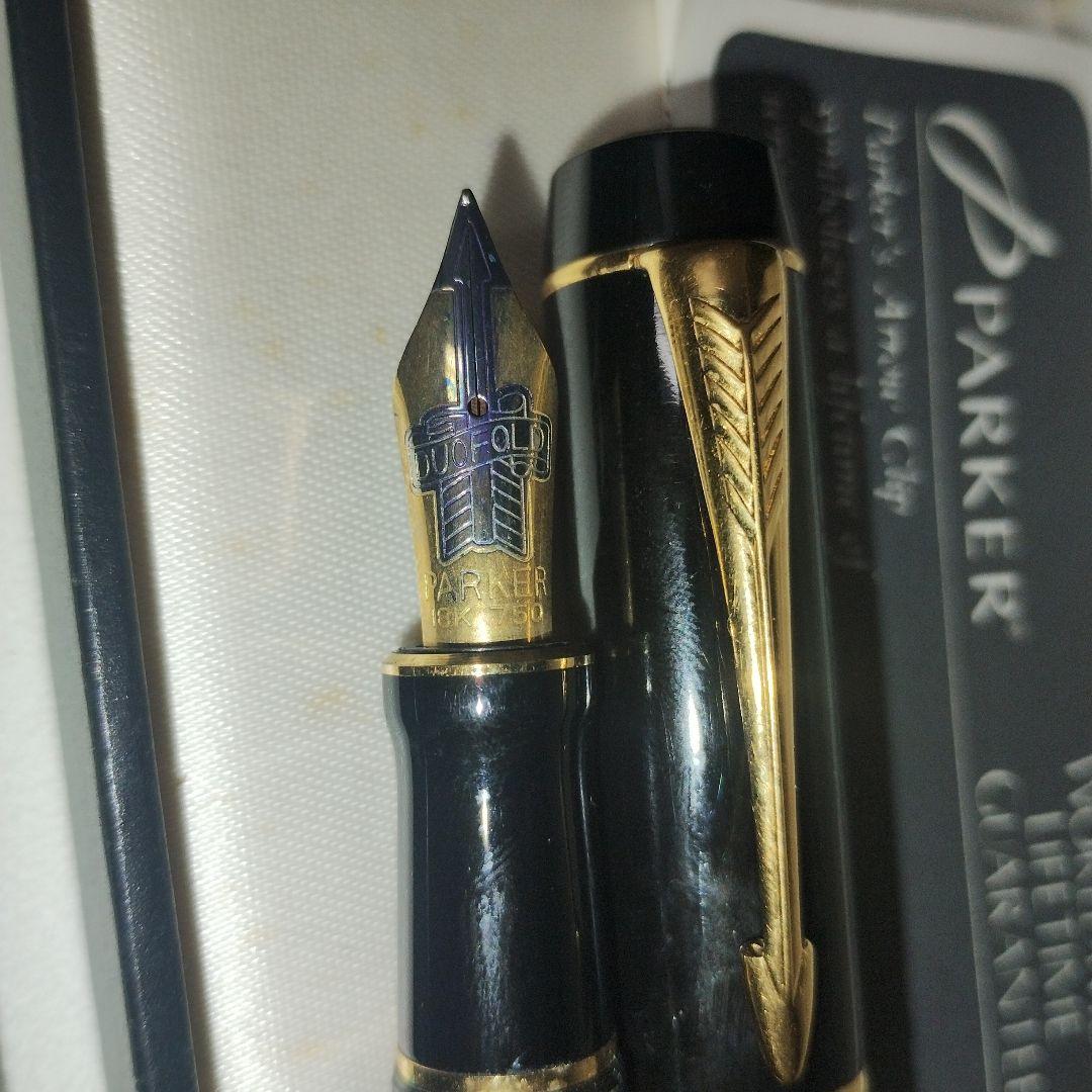 PARKER ブラック万年筆 ゴールド装飾