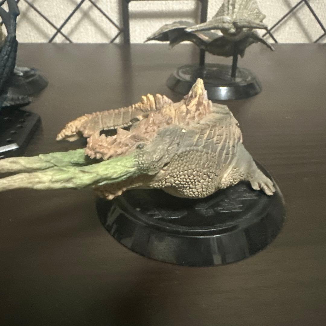 モンハン　フィギュア 6体セット スタンド付き　モンスターハンター