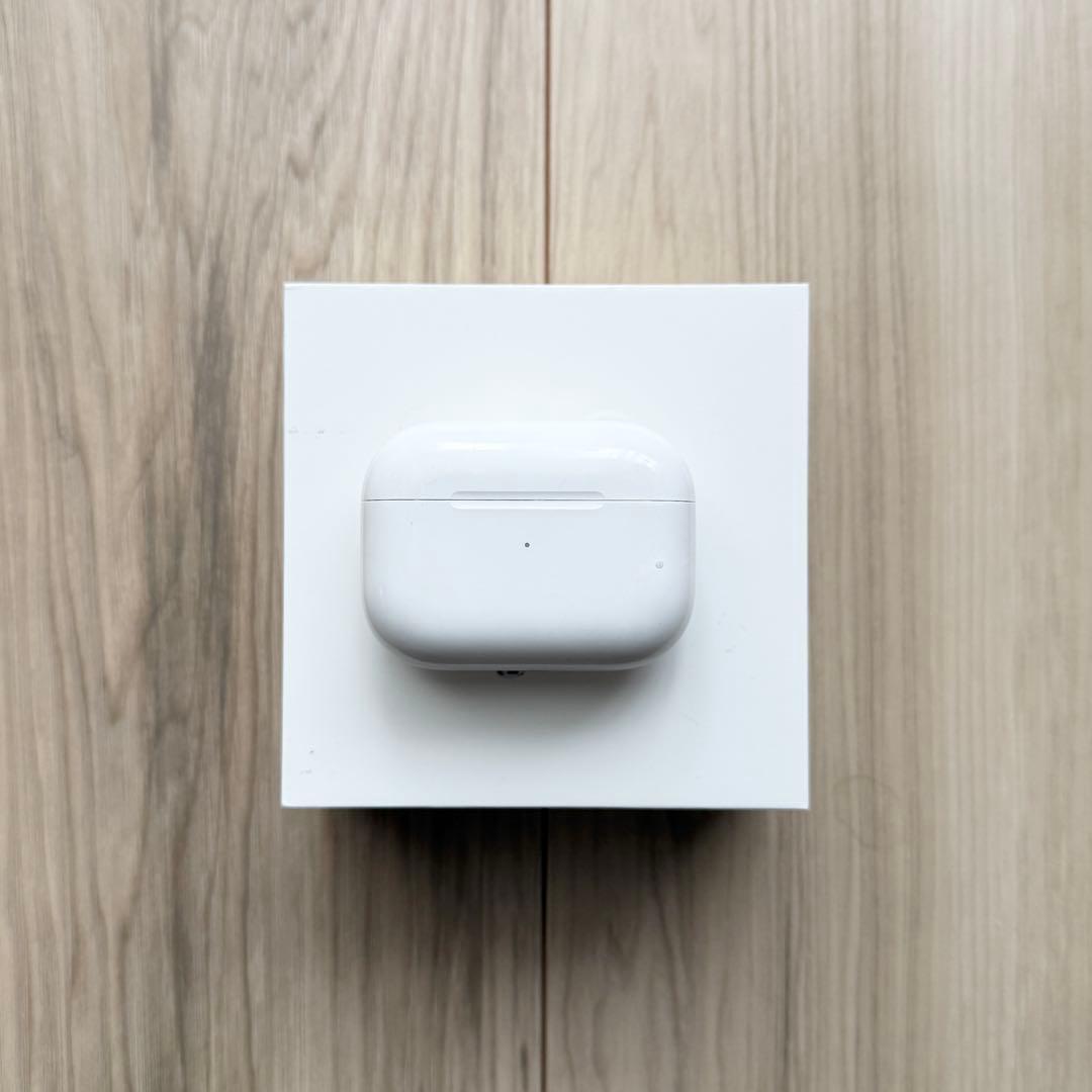Apple AirPods Pro（第2世代）イヤホン Lightning端子