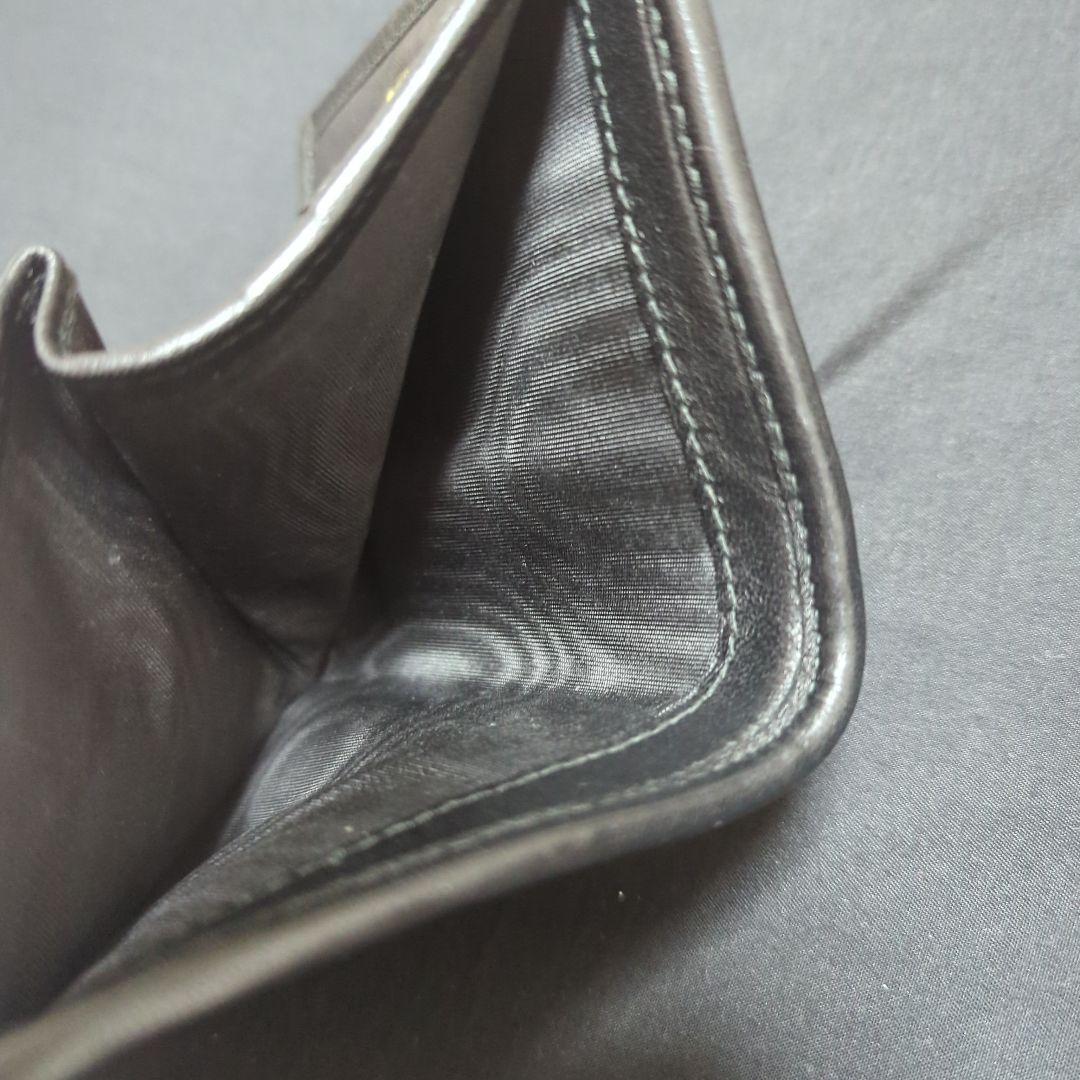 miumiu 黒財布 二つ折り