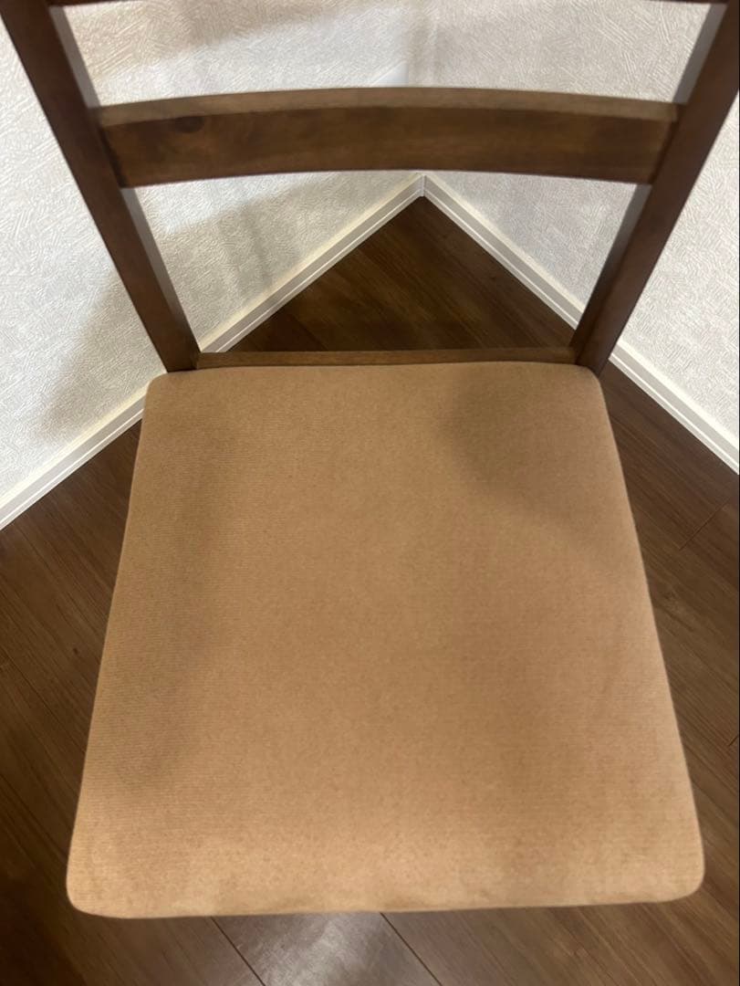 引き取り希望！ダイニングテーブルと椅子の3点セット1年４ヶ月使用7月中旬まで出品