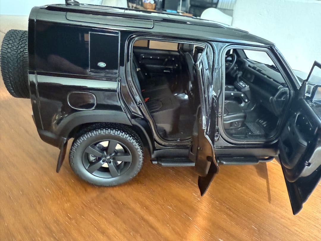 ディフェンダー ミニカー ブラック