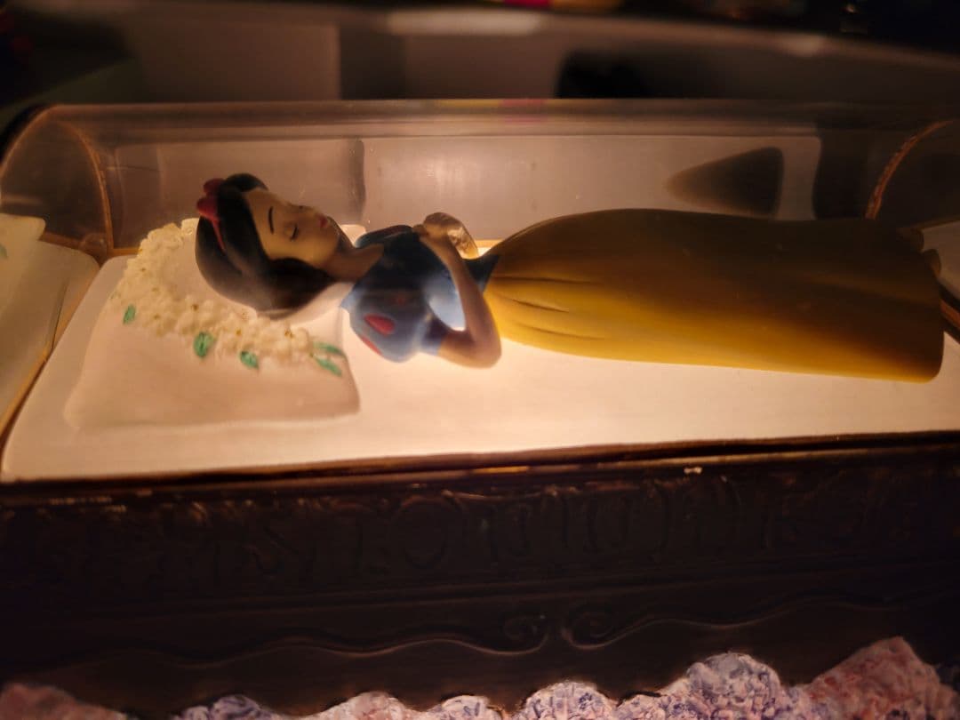 ディズニー　白雪姫　ルームランプ　置物　希少　ライト　希少　フィギュア