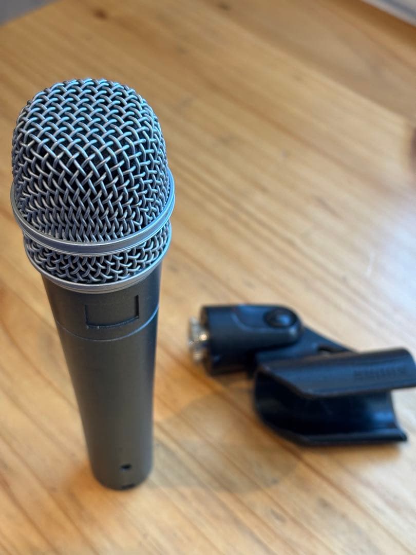 SHURE ダイナミックマイク BETA57 箱、マイクケース付き