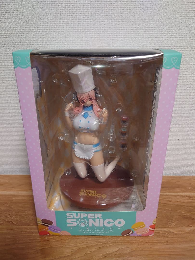 そに子　生フィギュア　パティシエ