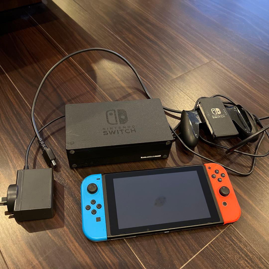 Nintendo Switch 本体 周辺機器 青/赤 hac-001(-01)