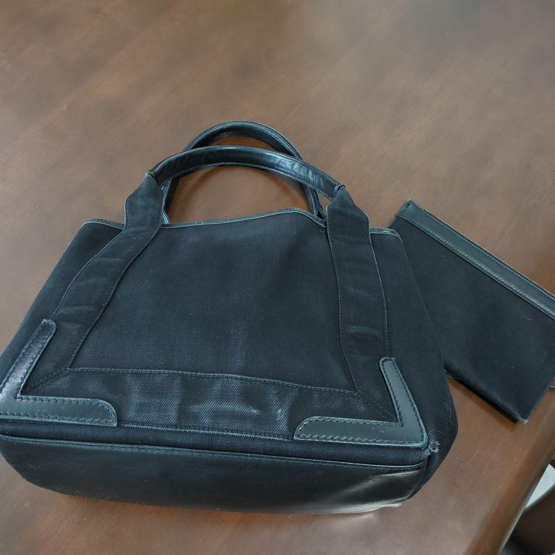 BALENCIAGA ブラック ハンドバッグ