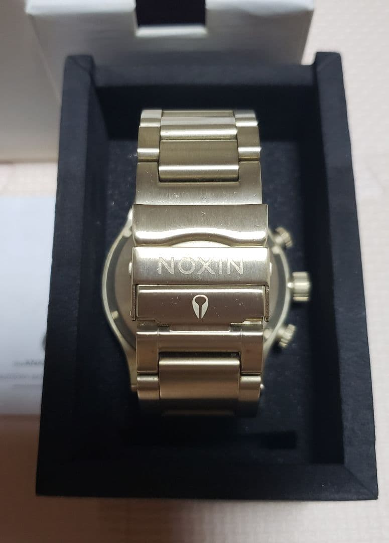 専用出品中【ほぼ未使用・美品】ニクソン 腕時計 51-30 ゴールド 美品