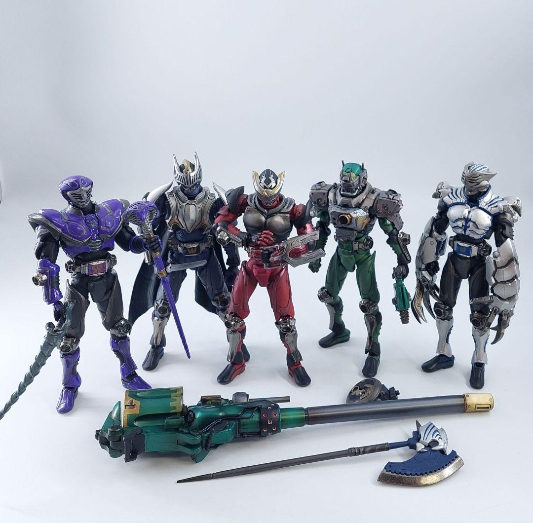 S.I.C. 仮面ライダー龍騎 ナイト 王蛇 タイガ ゾルダ 5体 まとめ売り