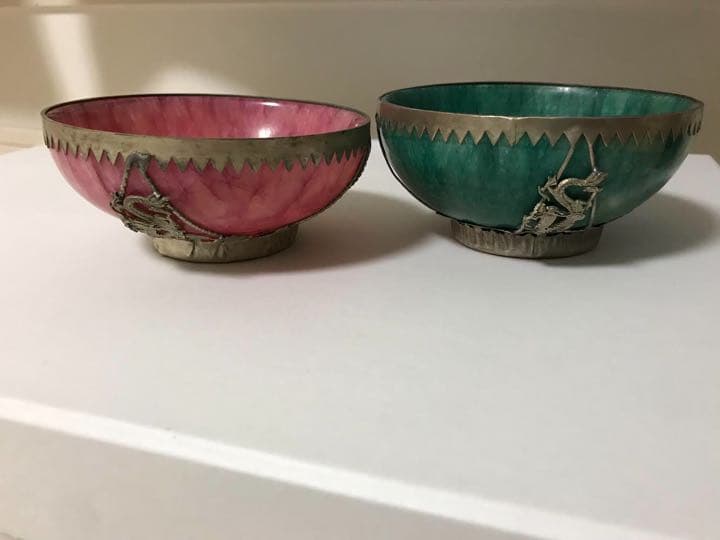 翡翠？瑪瑙？銀嵌茶碗一対　（天福紋銀）銘あり