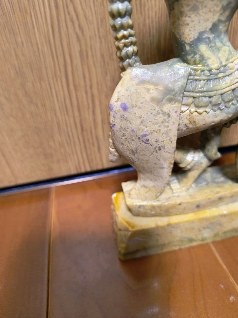 カンボジア　アプサラ像　翡翠　希少　レア　美品