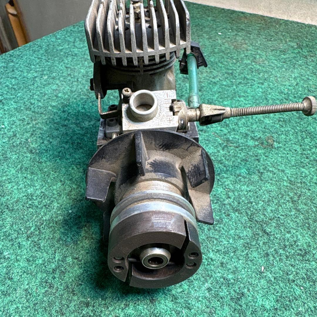 ENYA 49X ラジコンヘリコプター用エンジン