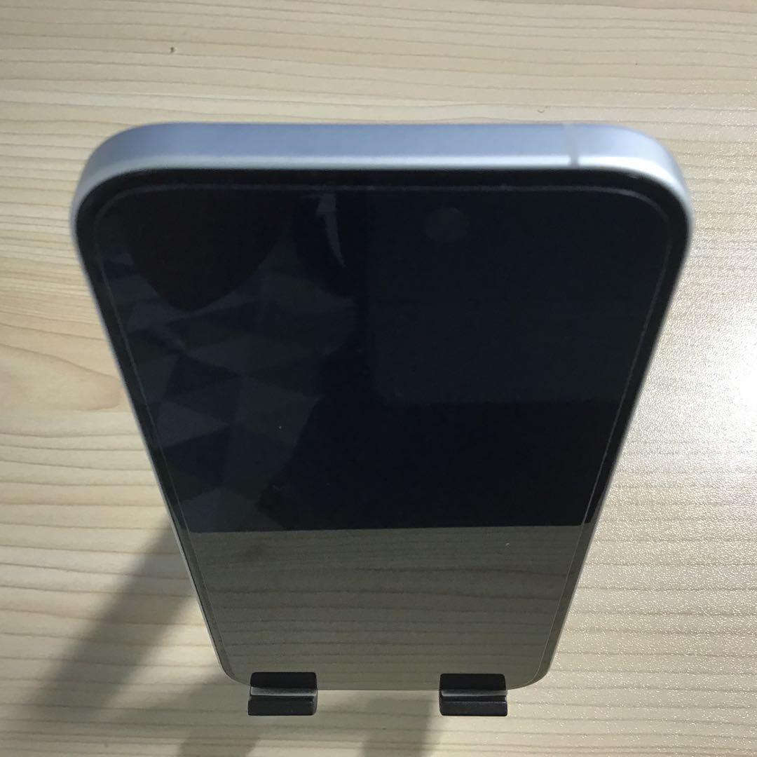 美品　Apple iPhone16 ホワイト128GB　SIMフリー