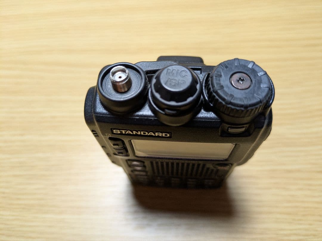 バーテックススタンダード　VX-8 トリプルバンドトランシーバー