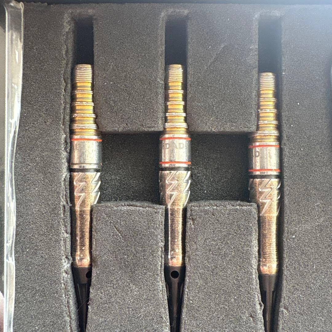 TRINIDAD ROMAN TYPE 6ダーツセット