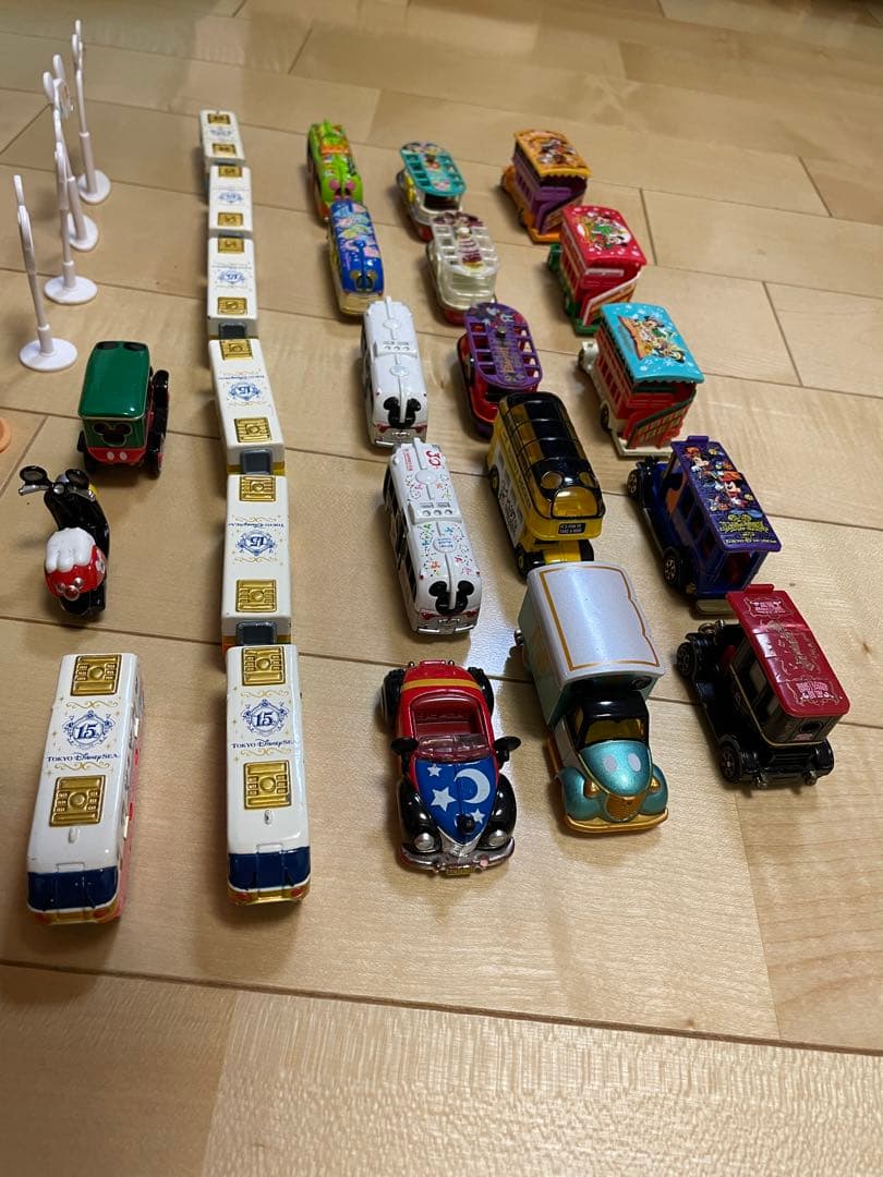 値下げ‼️豪華セット♡完売品⭐︎レア　ディズニー　トミカ　24台　収納ケースセット
