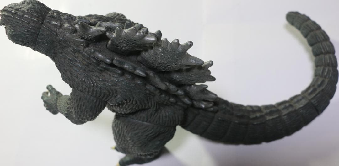 ゴジラ（１９６２年キンゴジ版）フィギャー　全高：約２７㎝　完成品　中古品