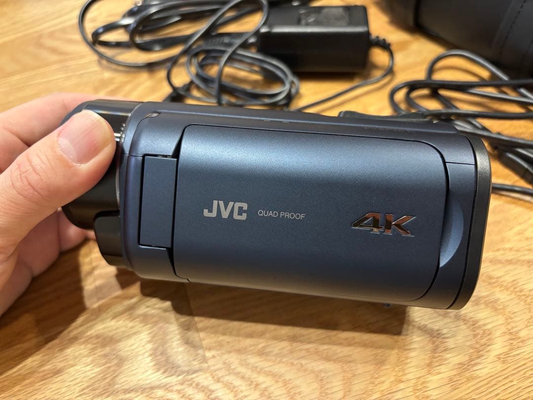 JVC Everio R 4K ビデオカメラ 本体
