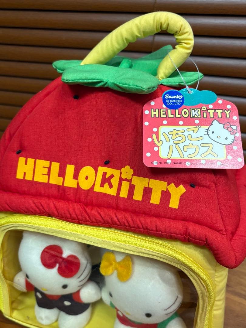 希少☆1997年☆新品　タグ付 いちごハウス　ハローキティ　ぬいぐるみ