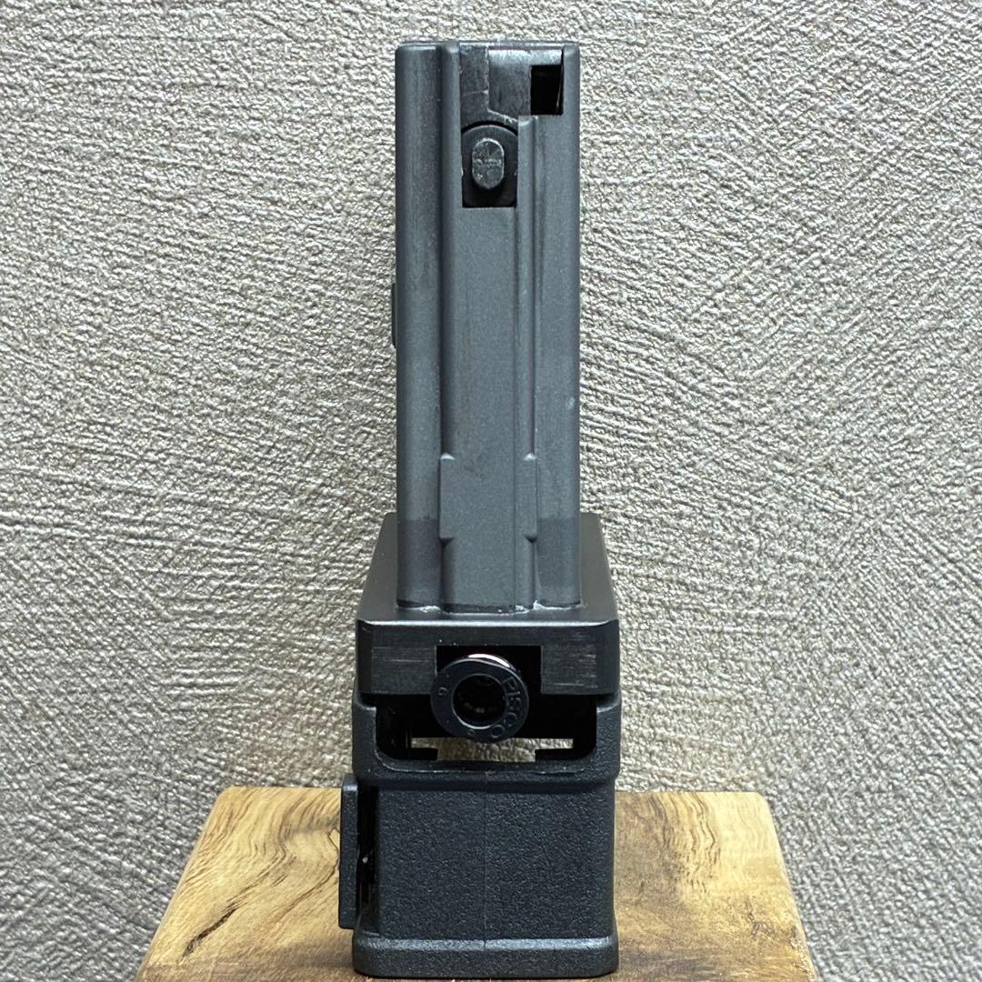 R7-28 東京マルイ GBB M4 マガジンアダプター 外部ソース仕様