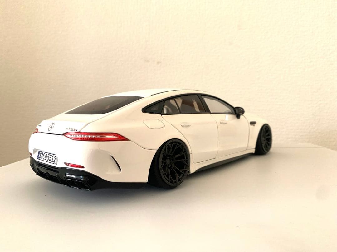 1/18 NOREV MERCEDES BENZ AMG GT 63 Sカスタム