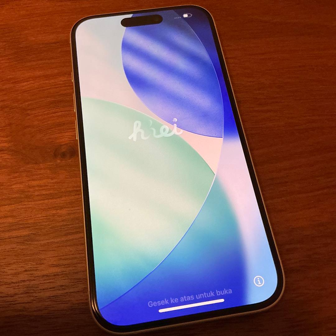 iPhone16 128GB ホワイト　simフリー