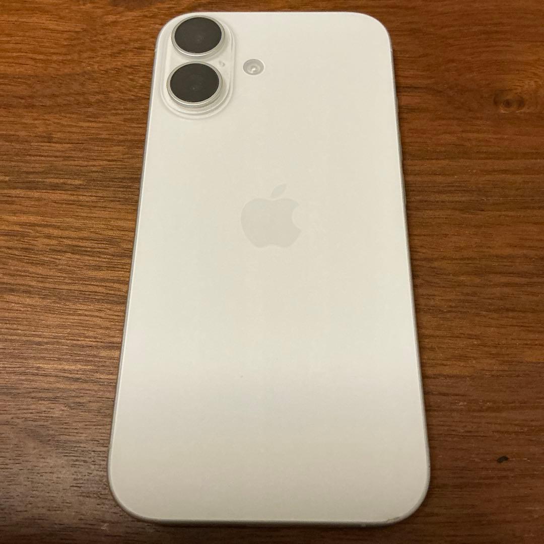 iPhone16 128GB ホワイト　simフリー