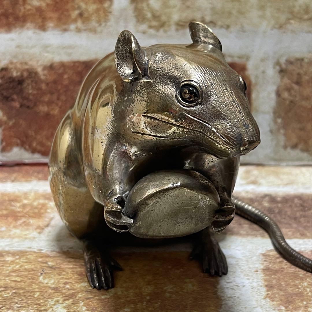 正斉(銘) 栗持ち鼠　金属製